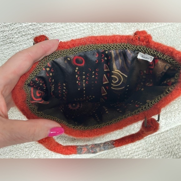 Artisan Crafted Wool Rust/Multi Colored Metal Hardware Lined Audie Mini Bag - Picture 5 of 7